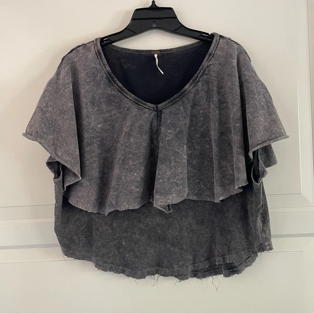 Free People Girl Talk Ruffle Top Linen Blend Dark Gray Size XS 26510